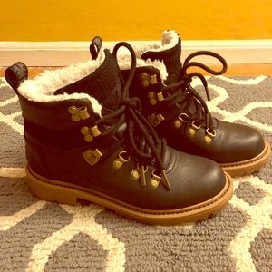 TOMS Summit Boot